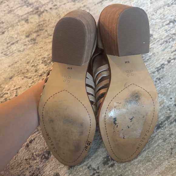 Nordstrom Calson Nubuck leather caged cutout beige Chelsea ankle bootie size 6 - Picture 4 of 8